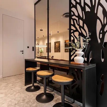 Flatbook Granaria - Premium Style Ii Apartment Danzig